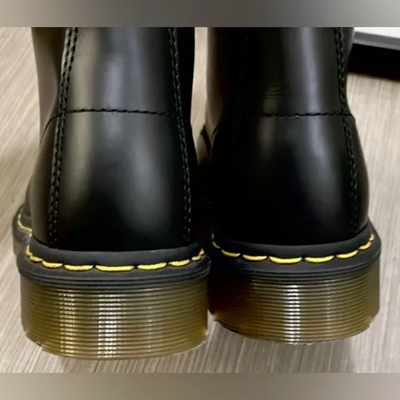 Dr. Martens 1914W leather combat lace up boots in Black Color Size 5 NWOT