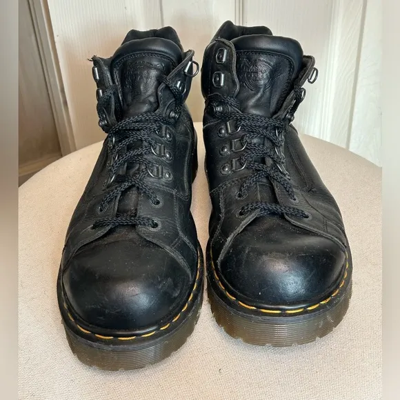 Dr. Martens 8699 Shoes Men's 11 Black Leather Round Toe Lace Up Bex Sole Boots