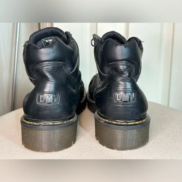 Dr. Martens 8699 Shoes Men's 11 Black Leather Round Toe Lace Up Bex Sole Boots