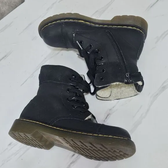 Dr Martens Aimilita Black‎ Sherpa Lined 6 Eyelet Combat Boots Docs Youth UK2 US3