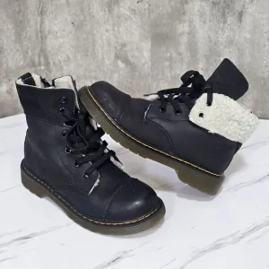 Dr Martens Aimilita Black‎ Sherpa Lined 6 Eyelet Combat Boots Docs Youth UK2 US3