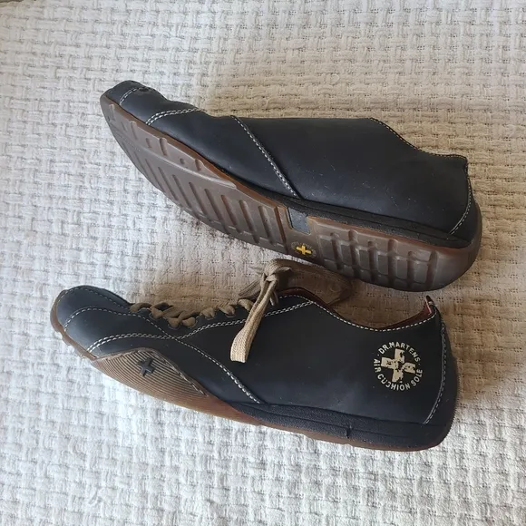 Dr. Martens Air Leather Sneakers Men’s Size 11