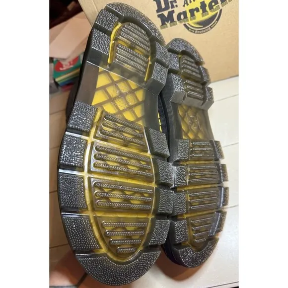 Dr Martens Air Wair boots combs leather New In Box Size 10