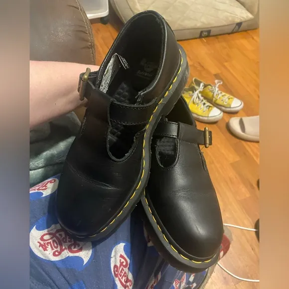 Dr. Martens Black women’s Mary Jane Shoes buckles t strap size 8 safety shoe