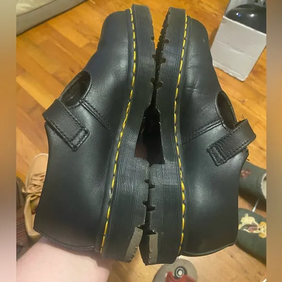 Dr. Martens Black women’s Mary Jane Shoes buckles t strap size 8 safety shoe