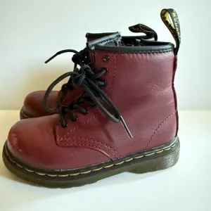 Dr martens boots toddler 9