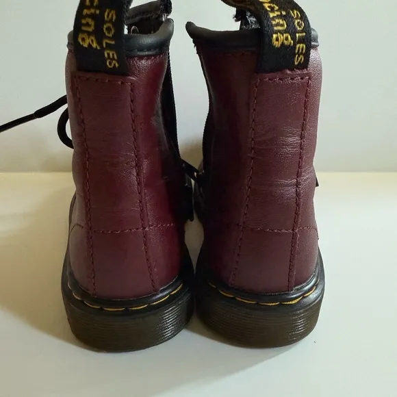 Dr martens boots toddler 9