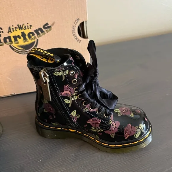 DR. Martens Decayed Rose Patent Leather Toddler Girls Boots NEW