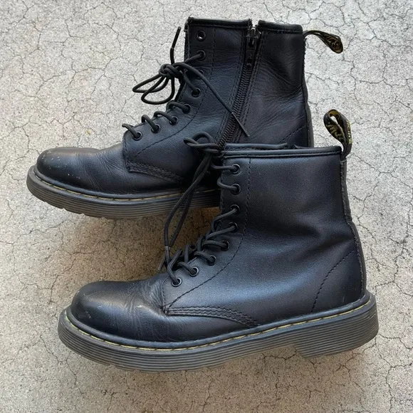 Dr Martens Delaney Boots Unisex Kids US 2 Black Leather Lace Up Side Zip combat