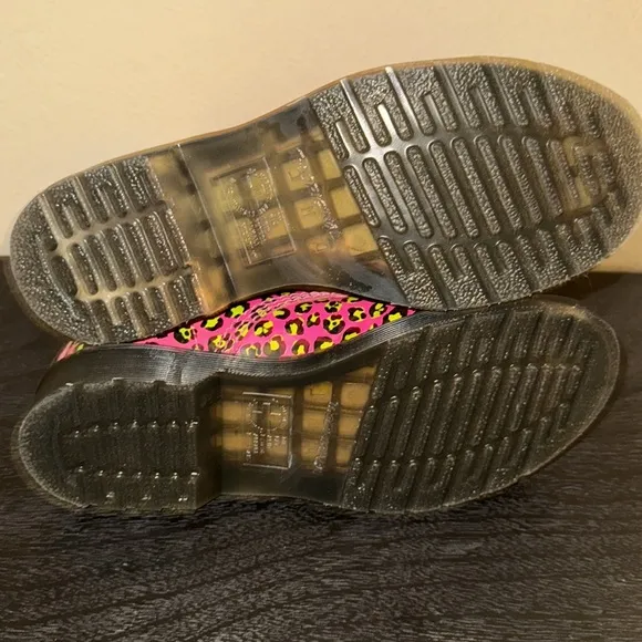 Dr. Martens Loud Leather Smooth Leopard Pink Lace Up Boots Size 8 Clash Pink
