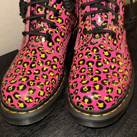Dr. Martens Loud Leather Smooth Leopard Pink Lace Up Boots Size 8 Clash Pink