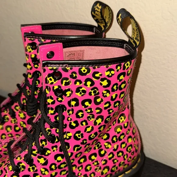 Dr. Martens Loud Leather Smooth Leopard Pink Lace Up Boots Size 8 Clash Pink