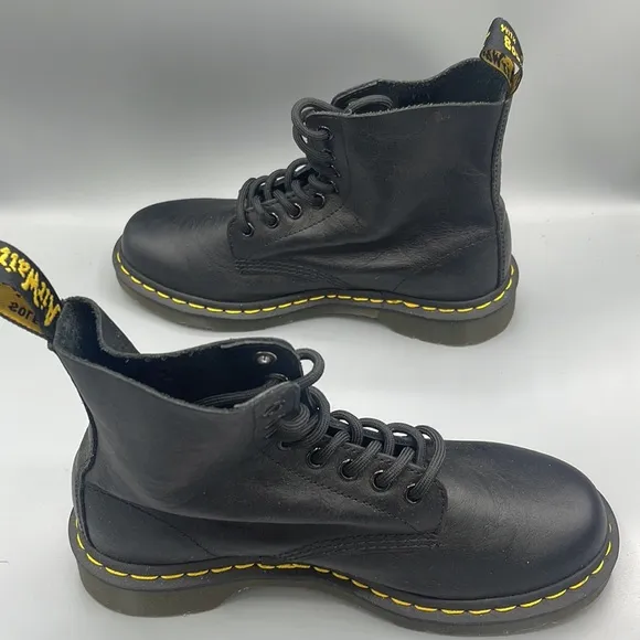 Dr‎ Martens Pascal leather  1460 boots
