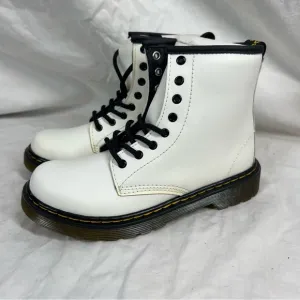 Dr. Martens Romario 1460 white leather lace up side zip boots girls 2 NWOB