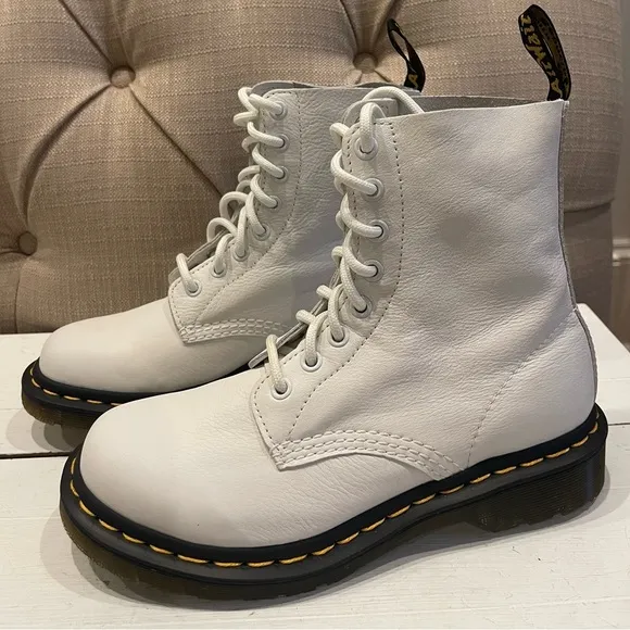 Dr. Martens Women's 6 1460 PASCAL Leather Boots OPTICAL WHITE NWOB