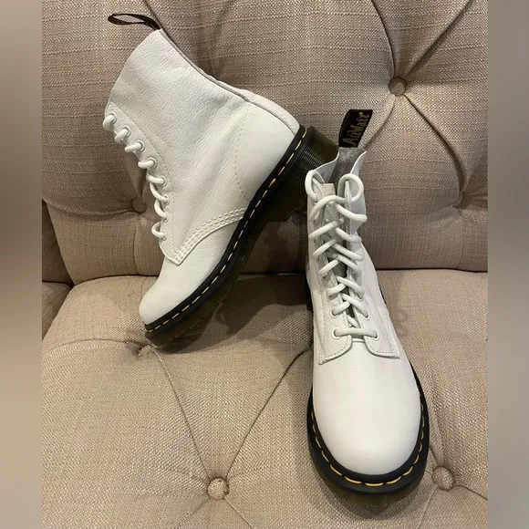Dr. Martens Women's 6 1460 PASCAL Leather Boots OPTICAL WHITE NWOB