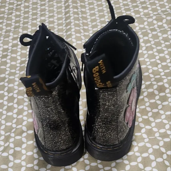 Dr.Martens 1460 Girls AirWairCosmic Glitter Flower Boots'Black Pink Blue