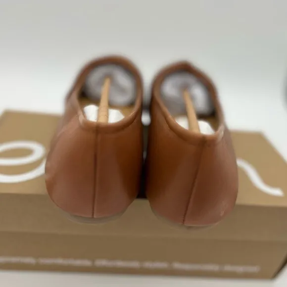 Earth Jacci Ballet Flat Shoes Women 10 W Leather Slip On Medium Brown