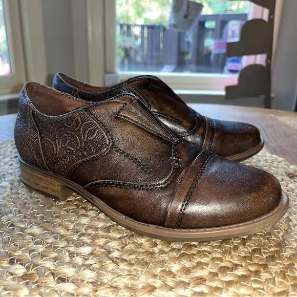 EARTH shoes for Women
