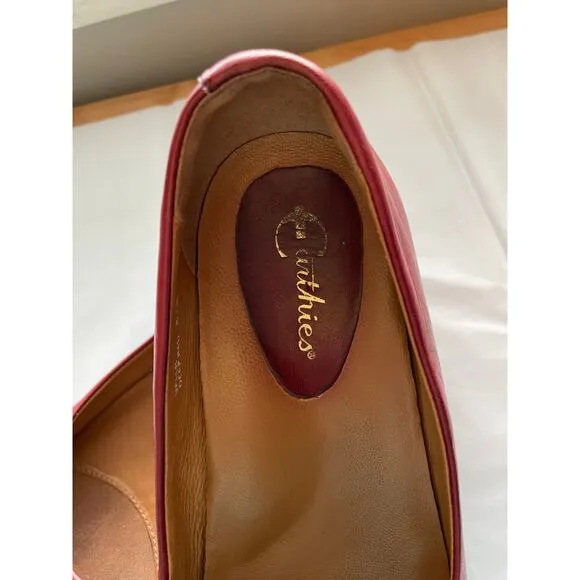 Earthies Valla red leather flats solid comfortable arch support ballet  8.5