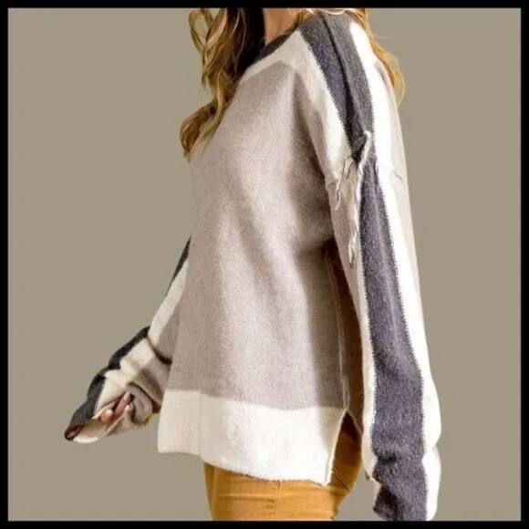 EASEL Loose Fit &amp; Slouchy Tunic Style Sweater Side Slits Boat Neck Fringe Detail