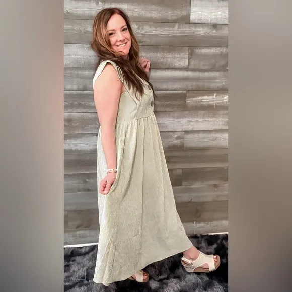 easel voile sage striped button front sleeveless maxi dress ED23598