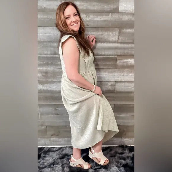easel voile sage striped button front sleeveless maxi dress ED23598