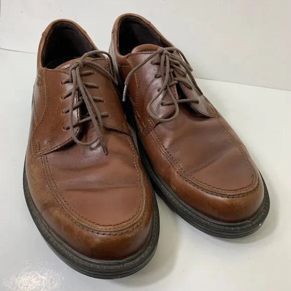 Ecco Helsinki 2 Men's Nubuck Bike-Toe Derby Shoe Brown - Size 9