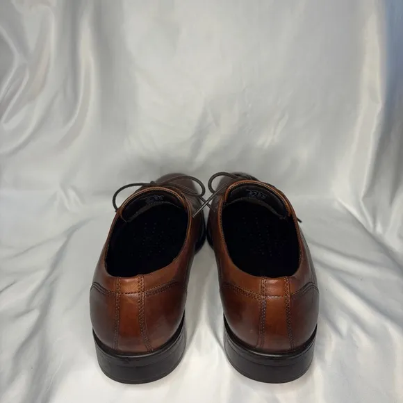 ECCO London Plain Toe Almond Brown Leather Derby Oxford  Dress Shoe 9/9.5. EU 43