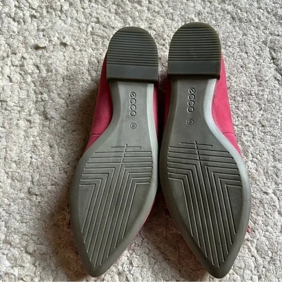 ECCO: Rich Pink Suede Tassel Pointed Toe Slip On Ballet Flats Size 40