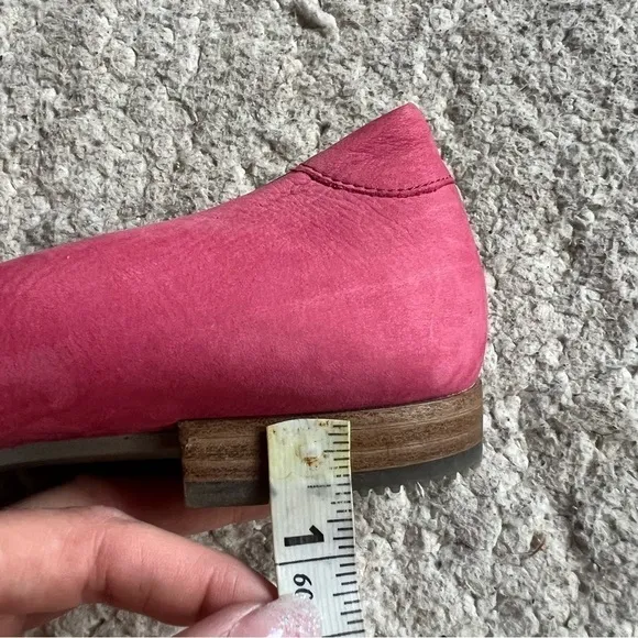 ECCO: Rich Pink Suede Tassel Pointed Toe Slip On Ballet Flats Size 40