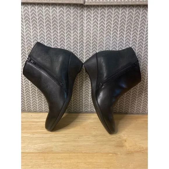 ECCO - WOMENS SCULPTURED 45 ZIP BOOTS