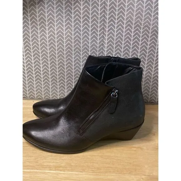 ECCO - WOMENS SCULPTURED 45 ZIP BOOTS