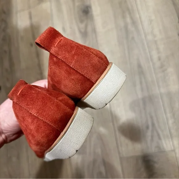 Eileen Fisher Suede Slip-On Flats 8.5
