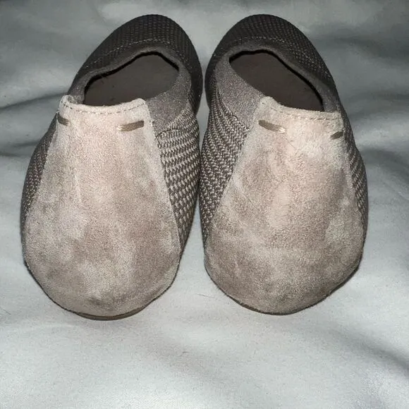 EILEEN FISHER LIGHT TAN FLATS- SIZE 7 NWT