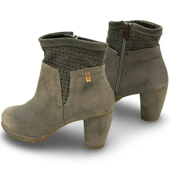 El Naturalista Womens Colibri Ankle Boots Size 40 US 9 Gray Distressed Leather