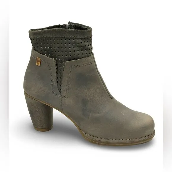 El Naturalista Womens Colibri Ankle Boots Size 40 US 9 Gray Distressed Leather