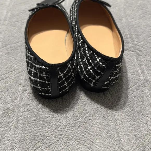 Elegant Black and White Two-Tone Tweed Ballet Women's Flats