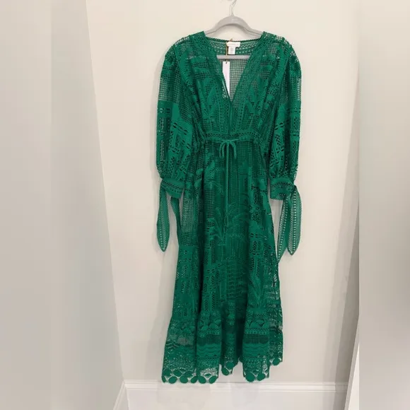 Elegant Green Lace Maxi Dress