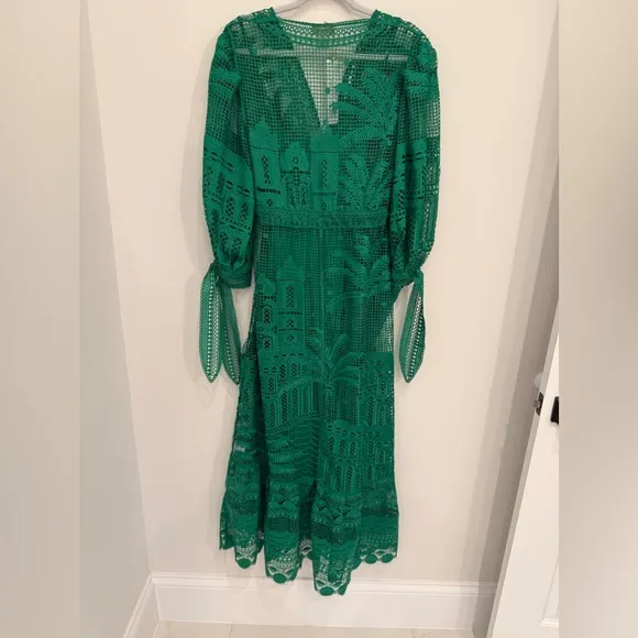 Elegant Green Lace Maxi Dress