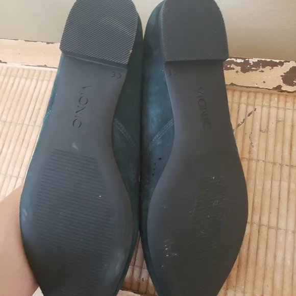 Elegant Green Women's Flats