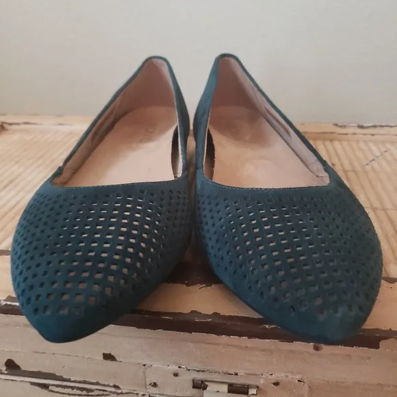 Elegant Green Women's Flats
