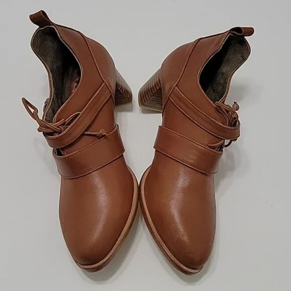 Elf Leather Ankle Boots