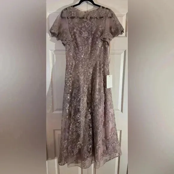 Embroidered High Neck Cap Sleeve A Line GownMac Duggal NWT