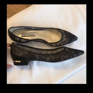 EMY MACK BLACK LACE FLATS. NEW