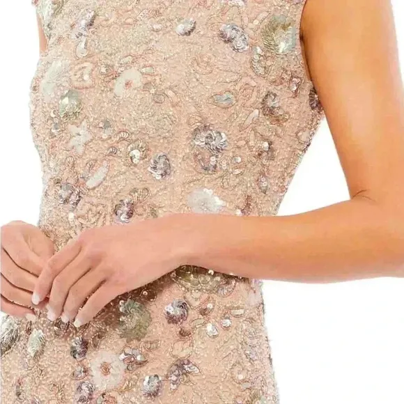 Enchanting High Neckline Straight Dress by Mac Duggal NWT Style 5500