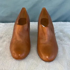 EUC Dieppa Restrepo Lady Shoes Size 7