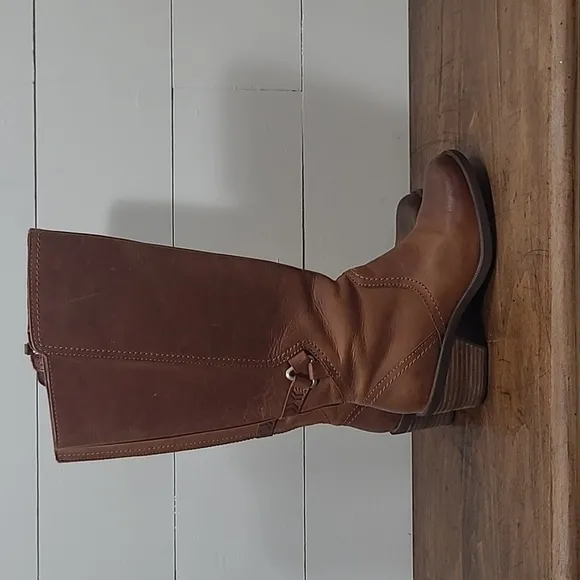 EUC Teva Foxy Tall Cognac Leather Side Zip Waterproof Boots Women's sz 5