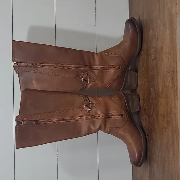 EUC Teva Foxy Tall Cognac Leather Side Zip Waterproof Boots Women's sz 5