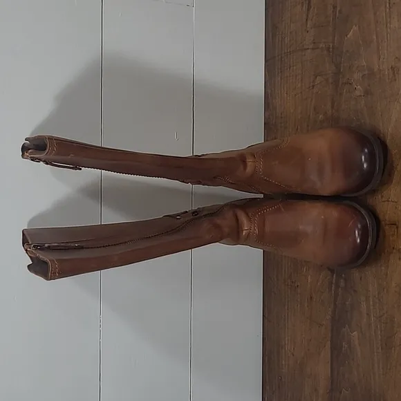 EUC Teva Foxy Tall Cognac Leather Side Zip Waterproof Boots Women's sz 5